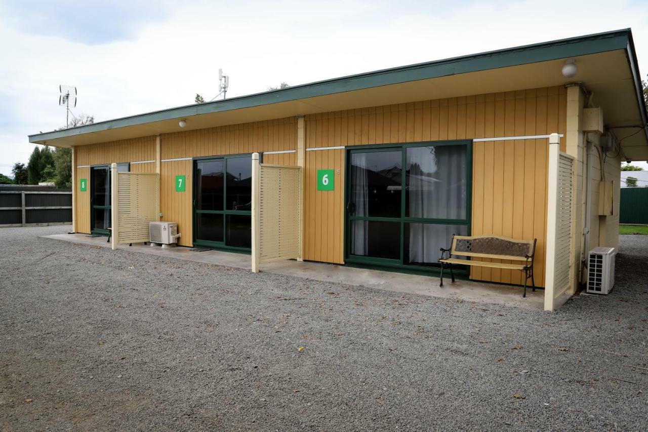 Coronation Park Holiday Park Hotel Ashburton Exterior photo