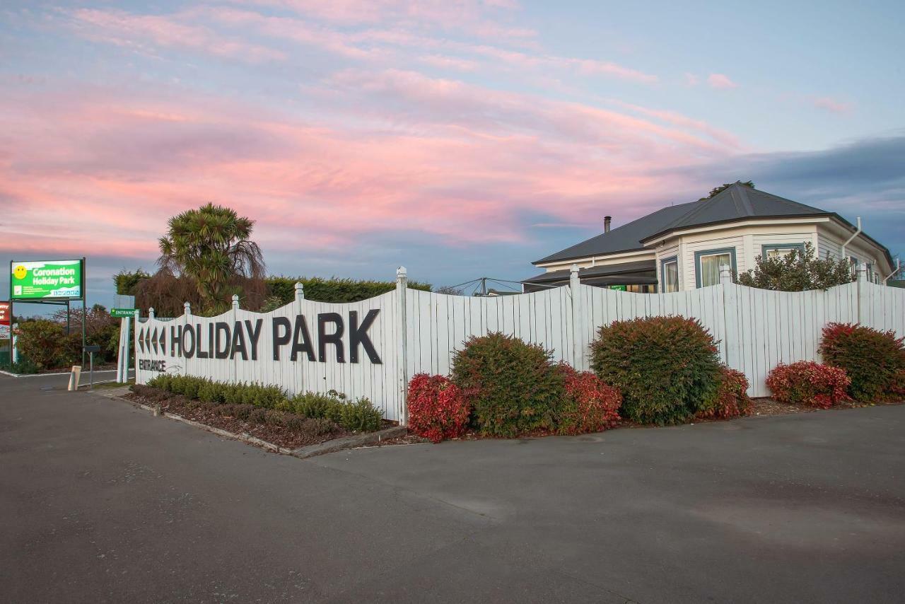 Coronation Park Holiday Park Hotel Ashburton Exterior photo